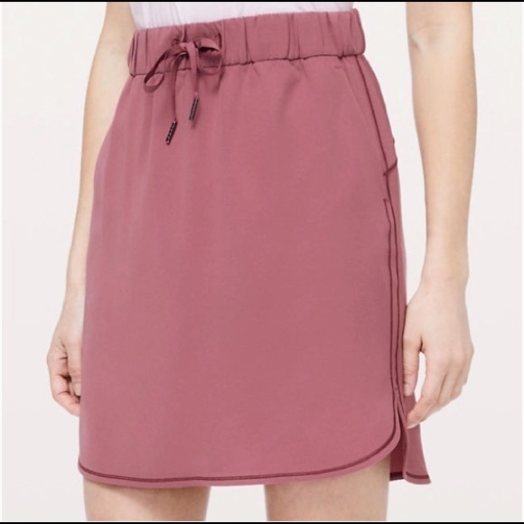 Lululemon On The Fly Skirt Misty Merlot - Picture 3 of 6